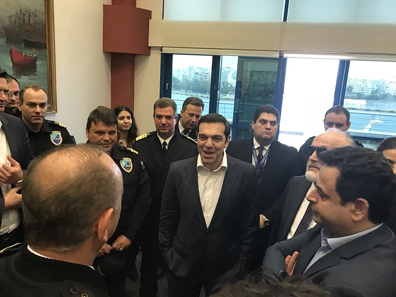 Σε ζωντανή μετάδοση η τρομερή ομιλία Α.Τσίπρα προς το Λιμενικό – «Δείξατε ψυχραιμία» – Aπέσυρε την NAVTEX η Κύπρος